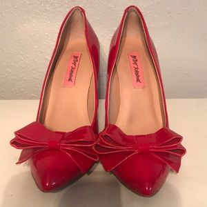 Betsy’s Johnson Reload cherry bow pumps